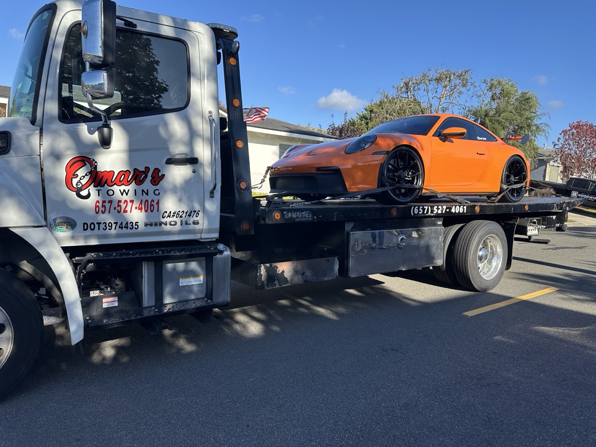 Porsche 911 GT3 tow Orange County
